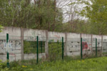 Berliner Mauerweg, Rudower Höhe,  Reste der Hinterlandmauer